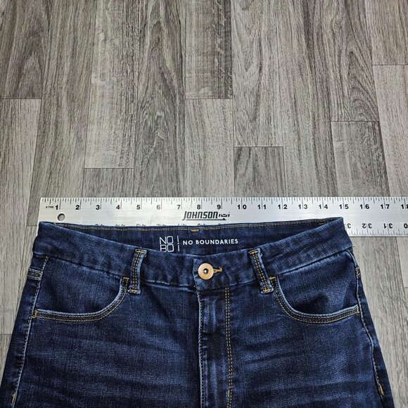 No Boundaries Jeans Womens 13 Dark Wash Skinny Stretch Denim Blue Mid Rise - Picture 7 of 11